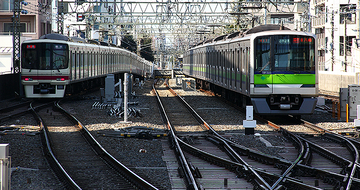 都営新宿線や京王線の新型車両をJR線経由で甲種輸送するときの台車