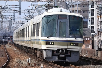 【JR西日本】300円で座れる「うれしート」が10/3から大幅拡大！対象路線やお得な予約方法・料金を解説