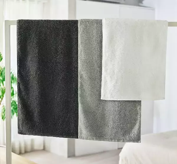 「KBツヅキ 抗菌タオル MAMORUNE マモルネ 9/15から発売！天然繊維の柔らかさと抗菌 消臭を両立、10年越し研究の集大成＿防災用やキャンプ用にもおすすめ」の画像