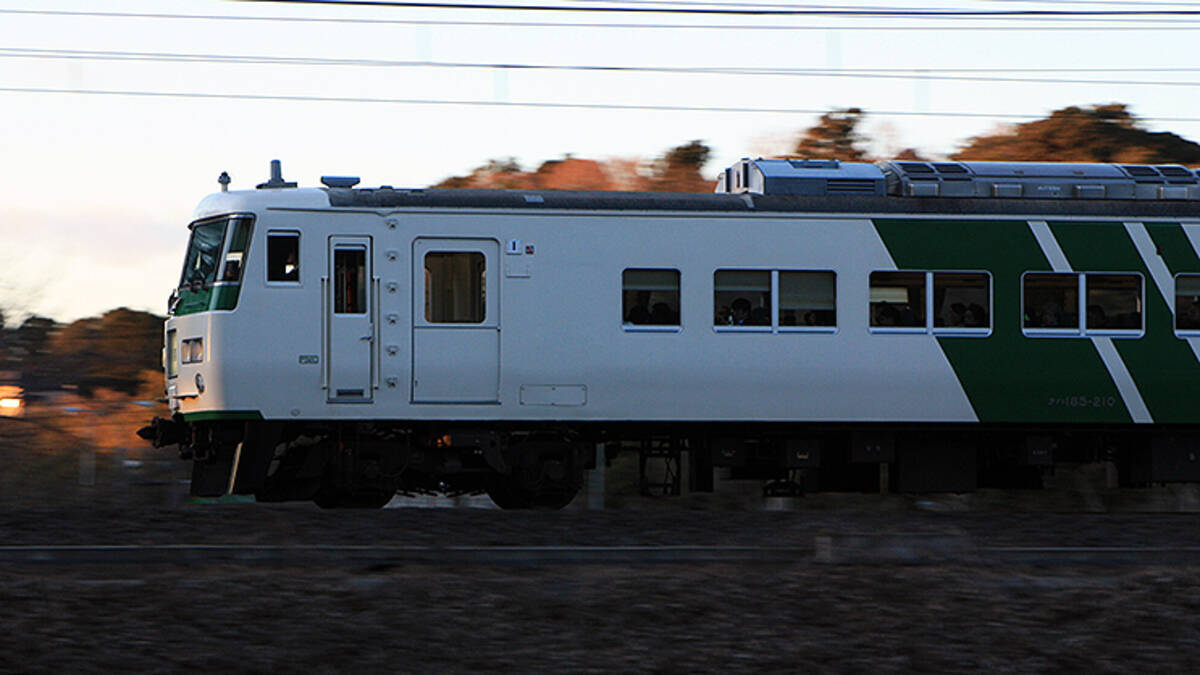 夜行快速ムーンライトながら 185系10両で3 29運転 青春18きっぷっぷっぷう 年1月17日 エキサイトニュース