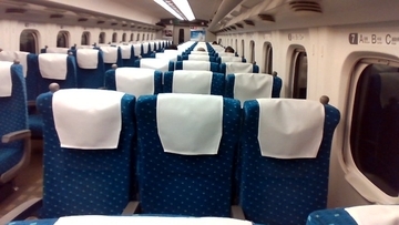 きょうの東海道新幹線ひかり501号、静岡貨物駅で西武40000系の甲種輸送がみえたA席