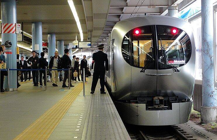 西武10000系池袋線秩父線系統から撤退、001系化で最速77分＿西武ダイヤ改正