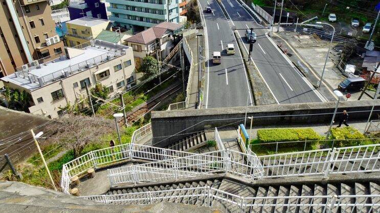 眺望が良い＝登ること！【駅ぶら03】京浜急行83