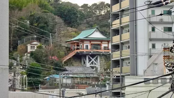 「車窓を見るヒマも無くトンネルです【駅ぶら03】京浜急行86」の画像