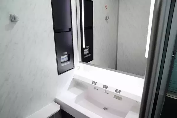 「いよいよ明日！新型名阪特急「ひのとり」がデビュー」の画像