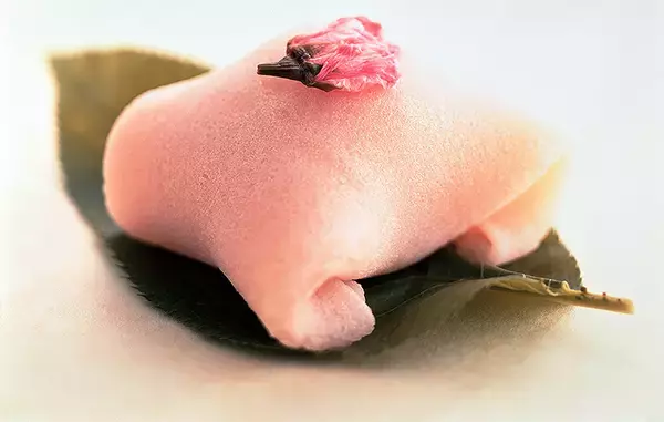 「駅ナカで甘～いお花見！ 4/5までの期間限定きらきら絶品スイーツ20品 ずらっと紹介！ エキュート東京 品川 上野 立川」の画像