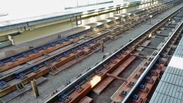 「京急蒲田駅付近連続立体交差事業【駅ぶら03】京浜急行111」の画像