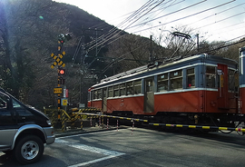 箱根登山鉄道、運転再開予定時期を7月下旬に前倒し