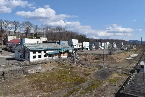 「【廃止から1年　北海道・夕張支線の「いま」を訪ねて(3)】 清水沢駅と三菱石炭鉱業大夕張鉄道」の画像