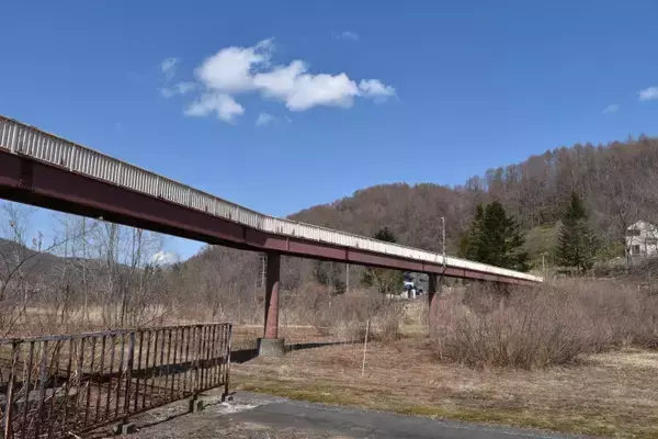 「【廃止から1年　北海道・夕張支線の「いま」を訪ねて(4)】 鹿ノ谷駅と夕張駅の古今物語」の画像