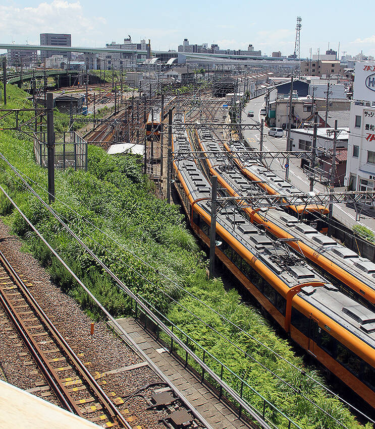 新幹線 名古屋の手前でみえる近鉄特急電車はどこへ行く 年5月7日 エキサイトニュース