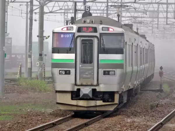 「女子校生の嬌声　爺には眩しい【50代から始めた鉄道趣味】315」の画像