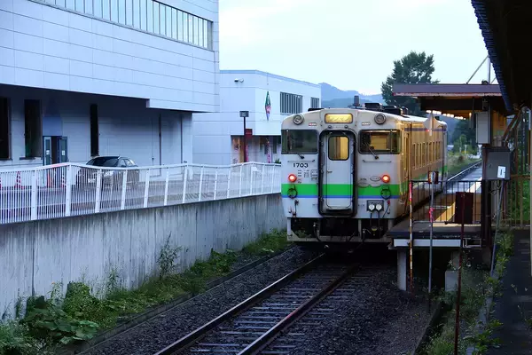 水曜18時～定期配信【鉄道チャンネル LINE LIVE】きょうの話題は！