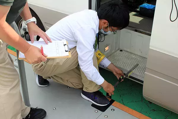 「埼玉工業大学 自動運転AIバス、誤差3ミリで仮設バス停に自動で正着！ 内閣府 SIP 羽田空港エリア実証実験の衝撃」の画像