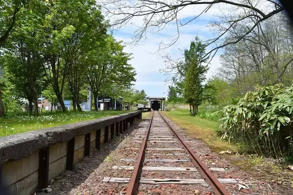 「【1985年4月1日廃止　国鉄・万字線の現状と足跡(2)】炭鉱の歴史を後世に伝える朝日駅と人のつながり」の画像