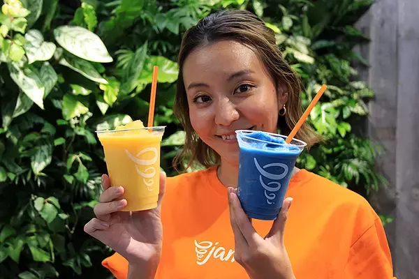 「全米No.1スムージー専門店 Jamba 渋谷に8/4オープン！ 鮮やかブルーの日本限定 ソライロ・コージー も登場！」の画像