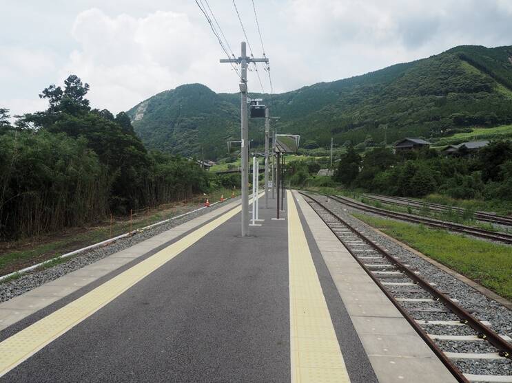 豊肥本線は復旧工事でどう変わった 33 6パーミルの勾配標 立野駅ホーム もう一つ の注目ポイント 年8月7日 エキサイトニュース 2 3