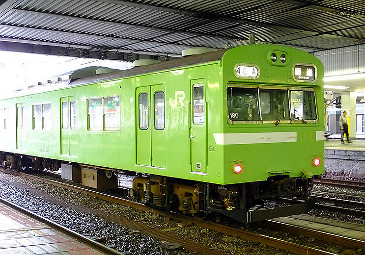 JR西日本 奈良線 103系も残り2本、なつかしい2016年の動画も