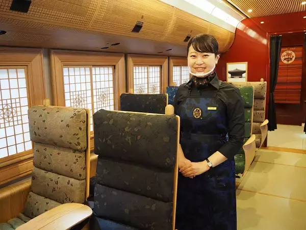 「JR九州「36ぷらす3」お披露目！漆黒のボディと豪華な内装でぐるっと九州を回る新たな観光列車」の画像