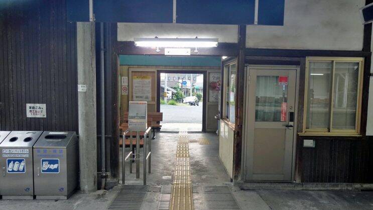 通津駅は絵本の中にあるみたい【木造駅舎巡礼02】山陽本線37/47