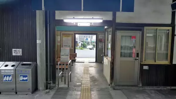 「通津駅は絵本の中にあるみたい【木造駅舎巡礼02】山陽本線37/47」の画像