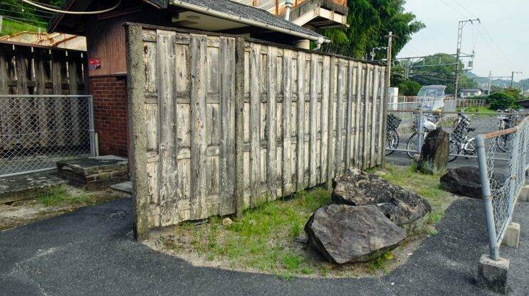 通津駅は絵本の中にあるみたい【木造駅舎巡礼02】山陽本線37/47