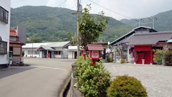 「富海駅　神様仏様大集合【木造駅舎巡礼02】山陽本線48/58」の画像