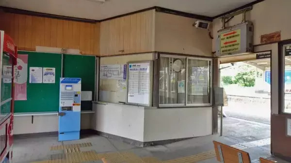 「富海駅　神様仏様大集合【木造駅舎巡礼02】山陽本線48/58」の画像