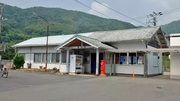 「富海駅　神様仏様大集合【木造駅舎巡礼02】山陽本線48/58」の画像