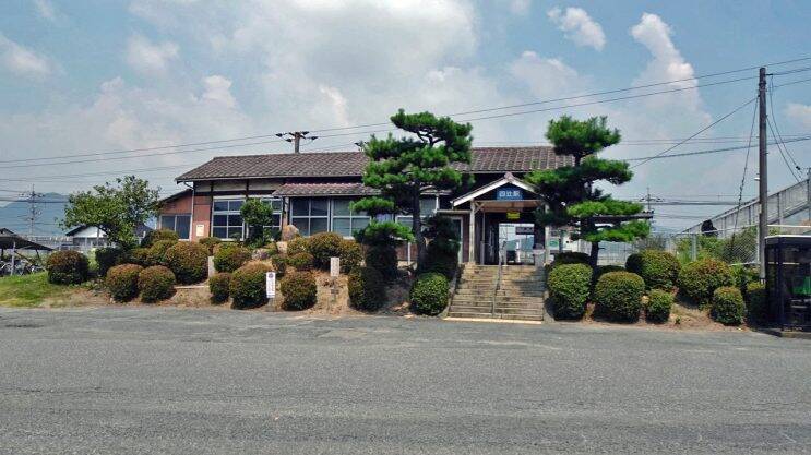 四辻駅　松の木がシンボル？【木造駅舎巡礼02】山陽本線