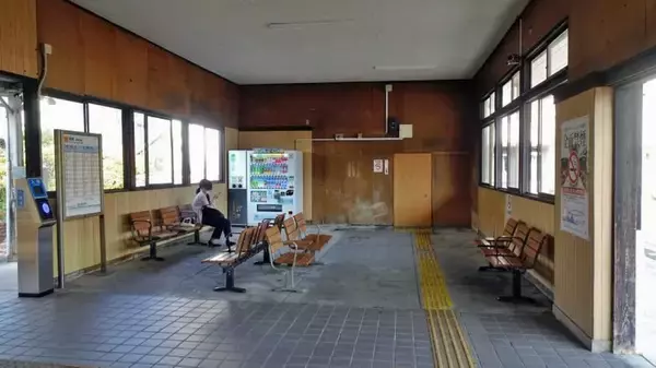 「安芸津駅　50年前の壁画【木造駅舎巡礼03】呉線」の画像