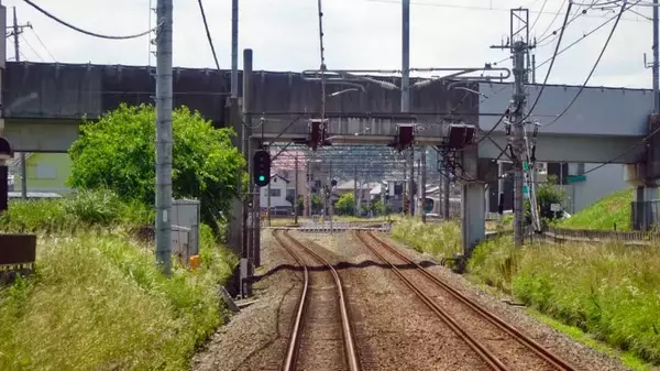 「スイッチ・バックの飯能駅に着きます【駅ぶら04】西武池袋線」の画像