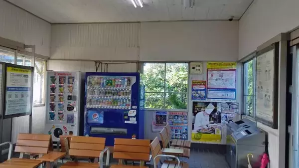 「青い海　青い屋根瓦【木造駅舎巡礼10】山陰本線02」の画像