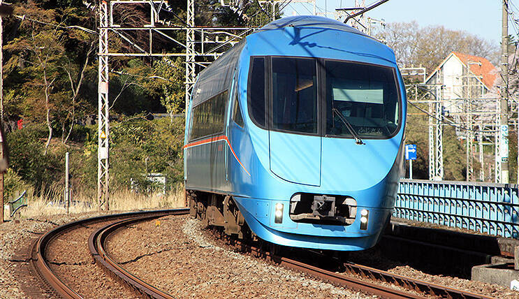 200型に8000型、東武鉄道の車両には 型 がある、京阪は系と形で読み方が……