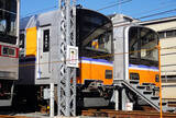 「200型に8000型、東武鉄道の車両には 型 がある、京阪は系と形で読み方が……」の画像1