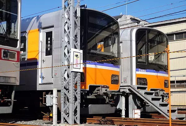 「200型に8000型、東武鉄道の車両には 型 がある、京阪は系と形で読み方が……」の画像