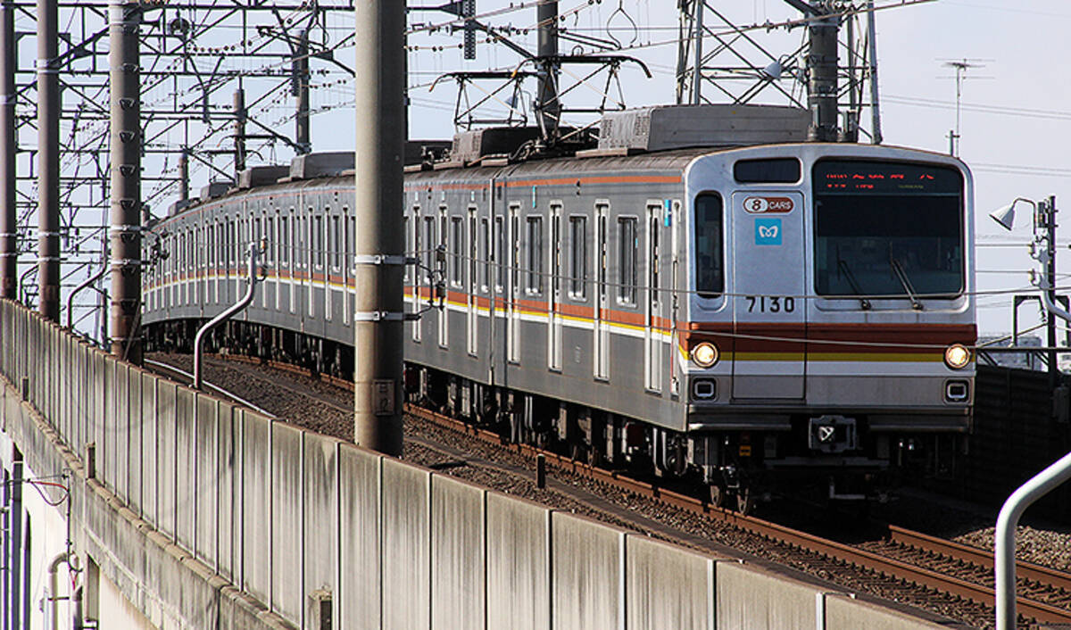 東京メトロ7000系7316車号外板