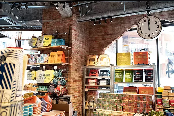 「渋谷にニューヨーク市地下鉄の駅が出現!? AWESOME STORE TOKYO 3/12オープン！ オーサム史上最強の品揃え」の画像