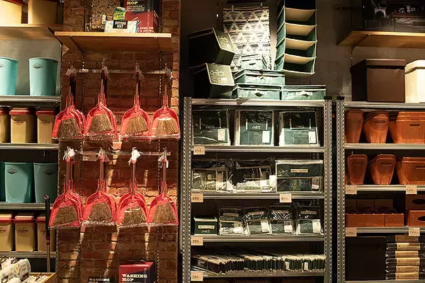 「渋谷にニューヨーク市地下鉄の駅が出現!? AWESOME STORE TOKYO 3/12オープン！ オーサム史上最強の品揃え」の画像