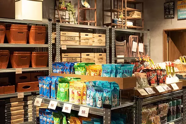 「渋谷にニューヨーク市地下鉄の駅が出現!? AWESOME STORE TOKYO 3/12オープン！ オーサム史上最強の品揃え」の画像