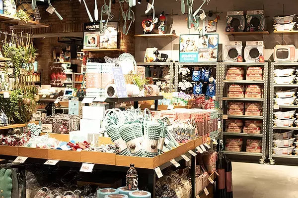 「渋谷にニューヨーク市地下鉄の駅が出現!? AWESOME STORE TOKYO 3/12オープン！ オーサム史上最強の品揃え」の画像