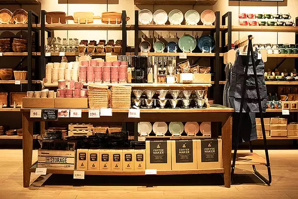 「渋谷にニューヨーク市地下鉄の駅が出現!? AWESOME STORE TOKYO 3/12オープン！ オーサム史上最強の品揃え」の画像