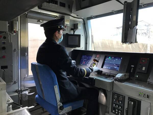 ボタンを押せば電車が動く!!　JR東日本が常磐線各駅停車で自動運転　ドライバレス運転の可能性を探る（前編）