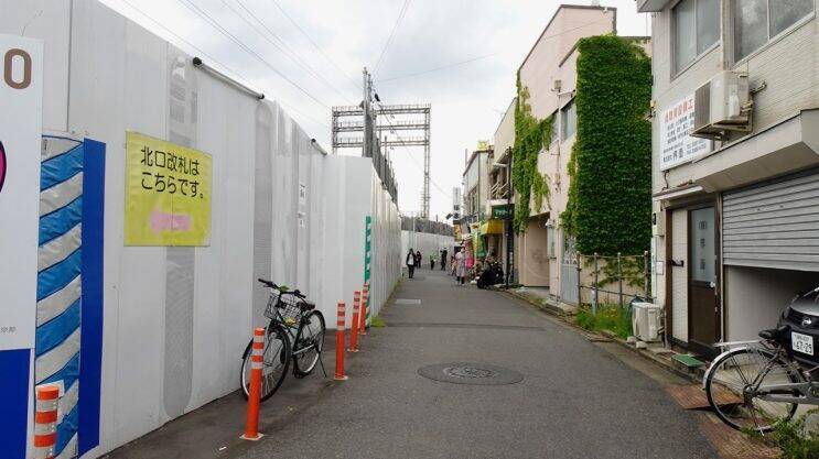 沼袋駅も　工事中です【駅ぶら04】新宿線18