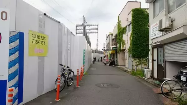 「沼袋駅も　工事中です【駅ぶら04】新宿線18」の画像