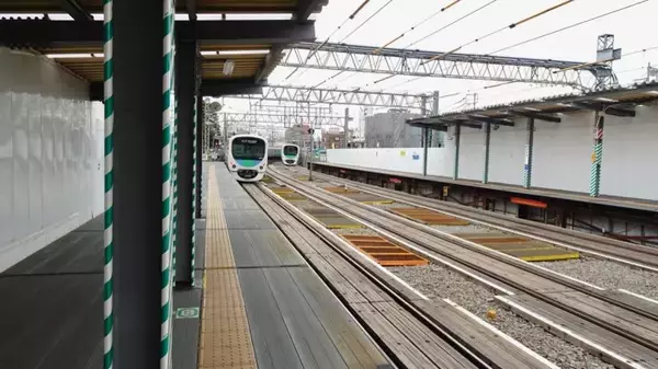 「沼袋駅も　工事中です【駅ぶら04】新宿線18」の画像