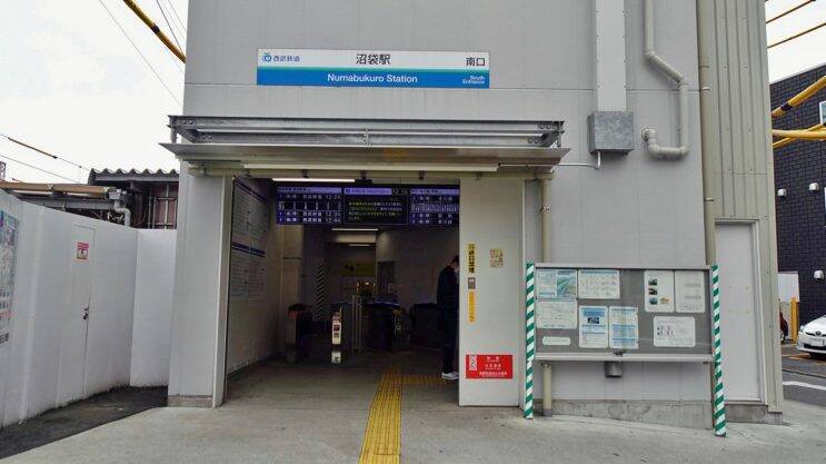 変身中の沼袋駅です【駅ぶら04】新宿線19