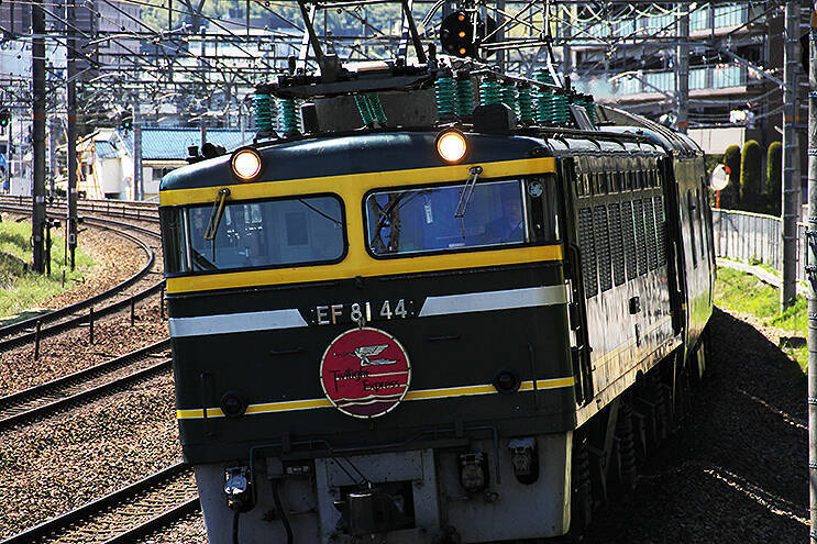 大阪着発名列車の舞台、サントリーカーブと山崎駅を結ぶ旧街道