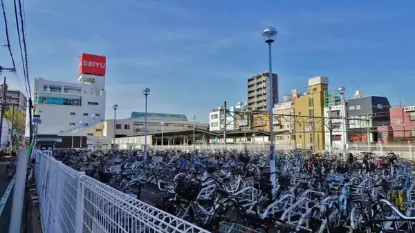 「利用者のとても多い駅です【駅ぶら04】新宿線65」の画像