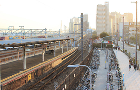 日本最初の民間機関車メーカー、大阪万博会場の東に名残
